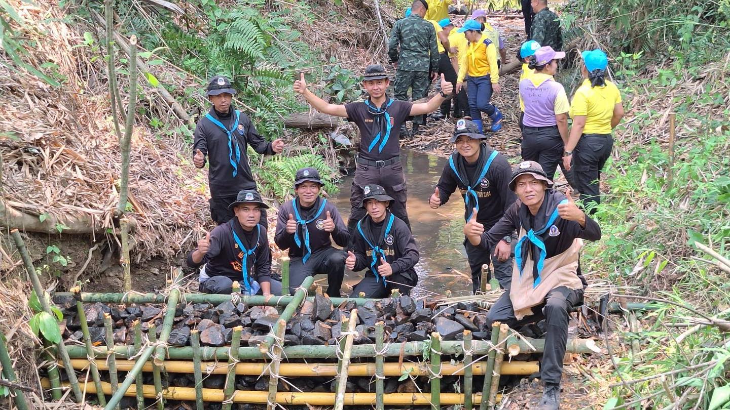 ทหารพราน 21 ร่วมกิจกรรม “จิตอาสา ร่วมใจสร้างฝายชะลอน้ำ ต้านภัยแล้ง”